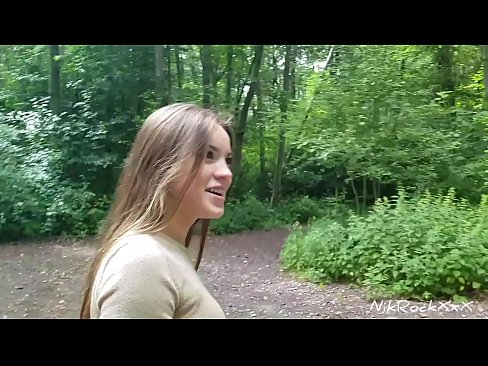 ❤️ Ik stelde Evelina foar dat wy op in iepenbier plak neuke! Se sei ja. Dan ik neukte har yn 'e kont en cum yn har mûle. Doe pikte se harsels. ☑ Pornofideo by porno fy.tubsexercom.ru ❌❤
