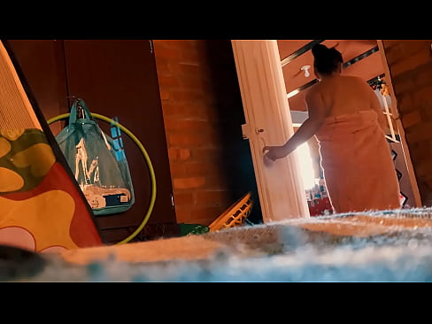 ❤️ Myn omke folget my yn 'e dûs, hy neukt my wylst ik dûs. ☑ Pornofideo by porno fy.tubsexercom.ru ❌❤