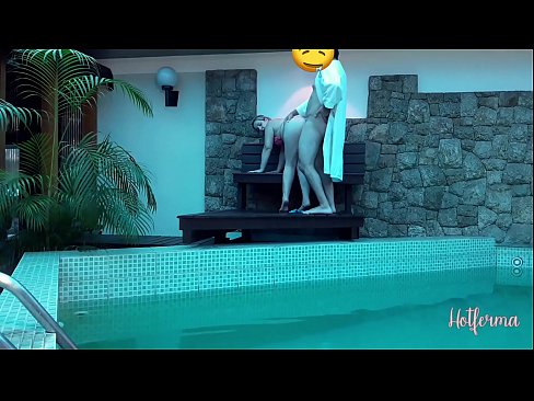 ❤️ Baas noeget faam nei it swimbad, mar koe net wjerstean in hot ☑ Pornofideo by porno fy.tubsexercom.ru ❌❤